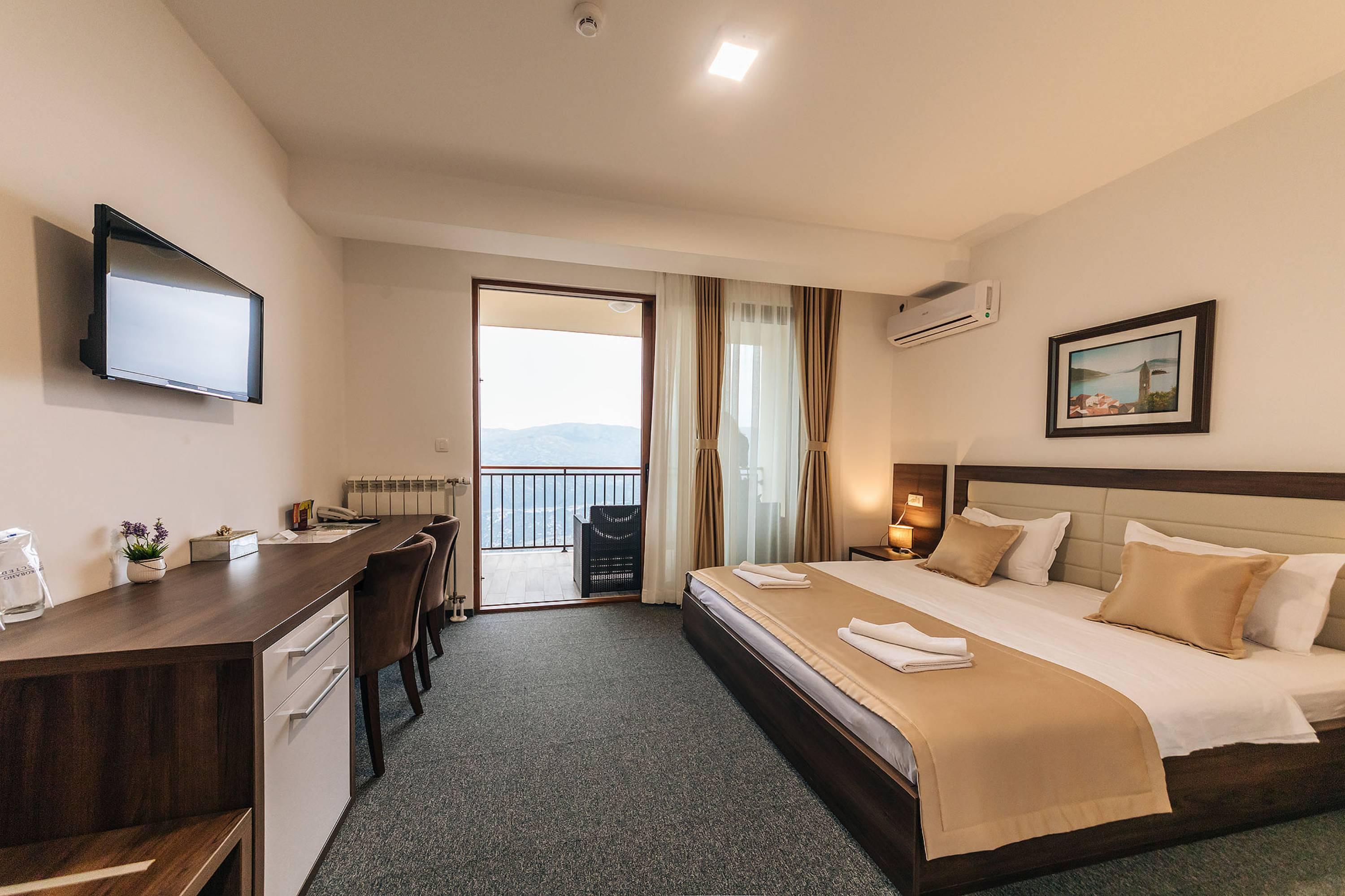 Hotel Sokoline Mandici Екстер'єр фото