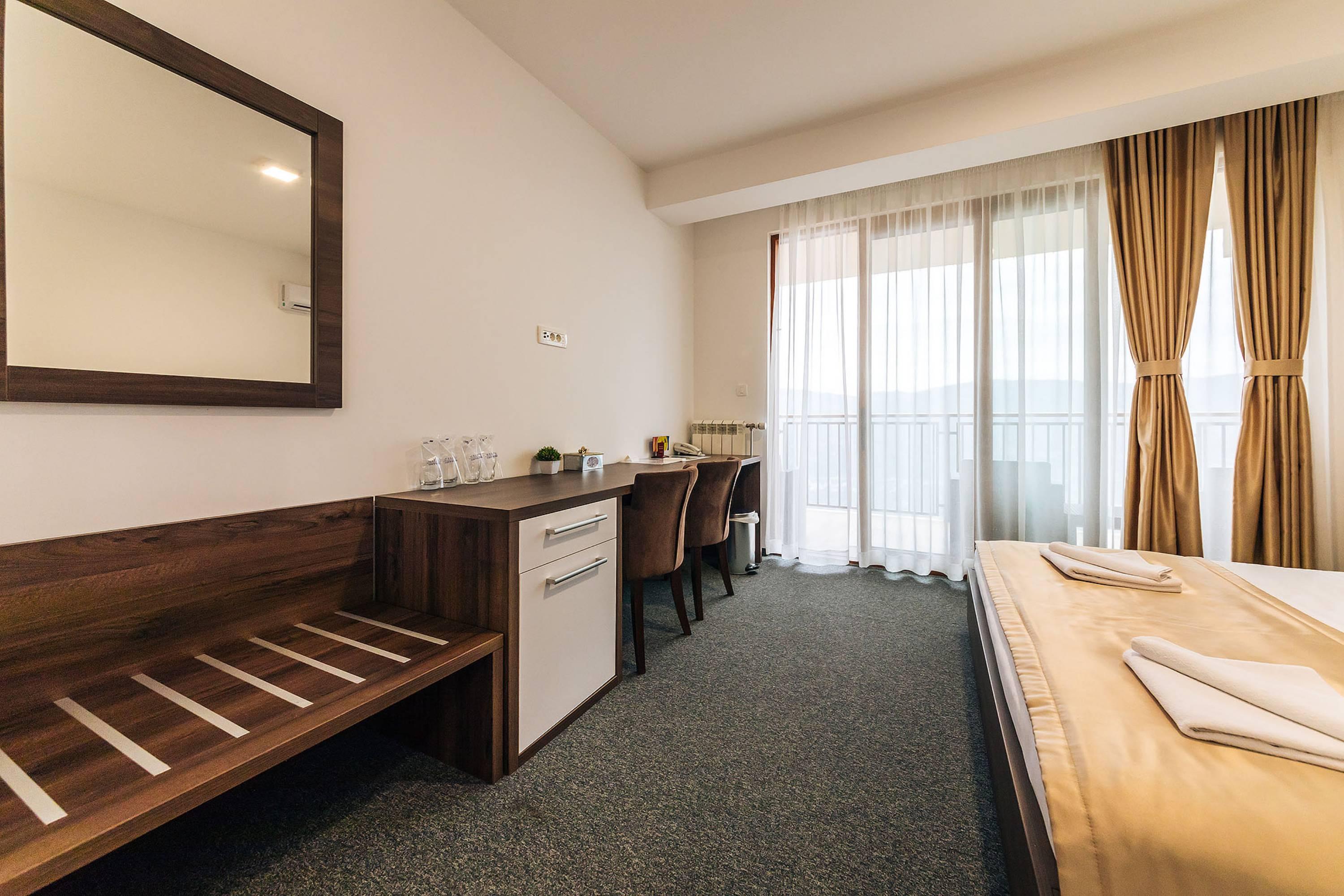 Hotel Sokoline Mandici Екстер'єр фото